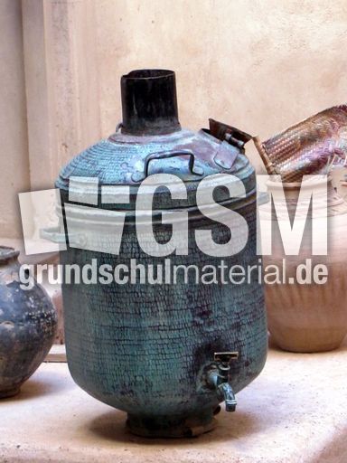 126 Festung Bahla, Kupferbehälter.JPG